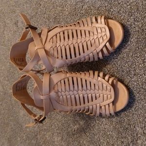 American Eagle Heels